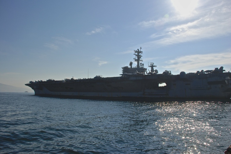 USS-Nimitz_2013-11-01_00015_NOBILI.jpg