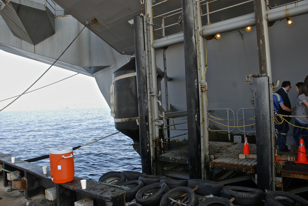 USS-Nimitz 2013-11-01 00025 NOBILI