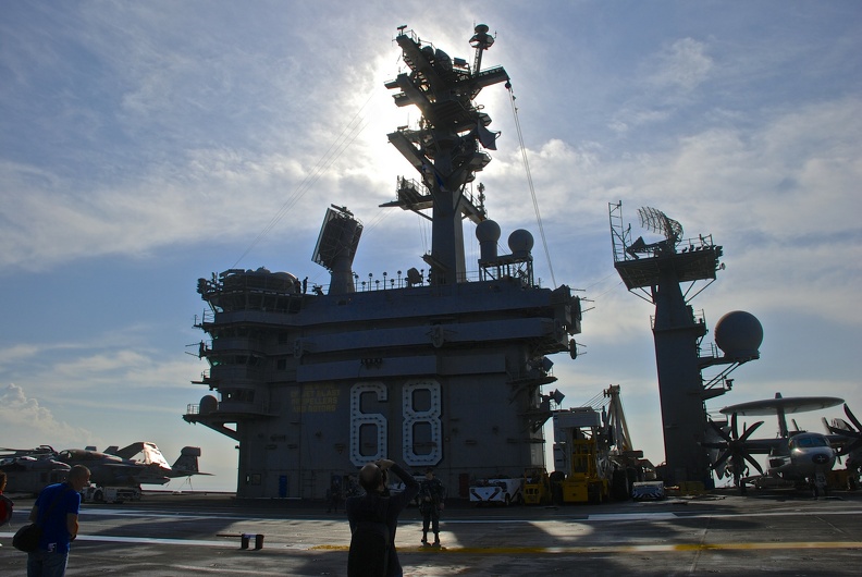 USS-Nimitz 2013-11-01 00041 NOBILI