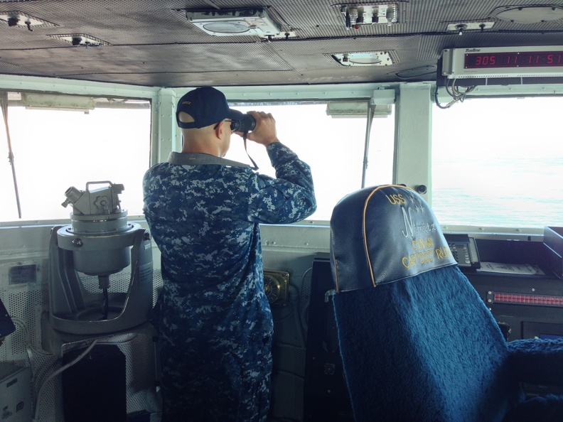 USS-Nimitz_2013-11-01_00080_DAVINO.jpg