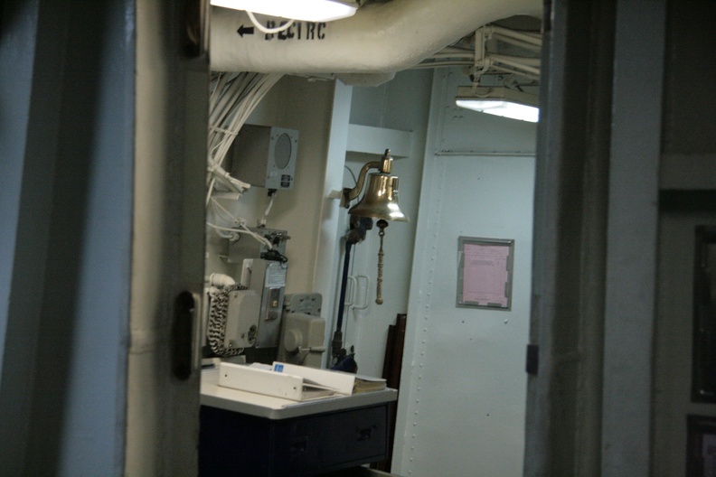 USS-Nimitz_2013-11-01_00032_DAVINO.jpg