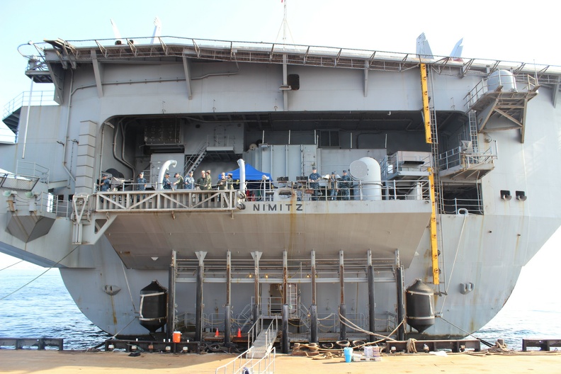 USS-Nimitz_2013-11-0100005_NOSCHESE.jpg