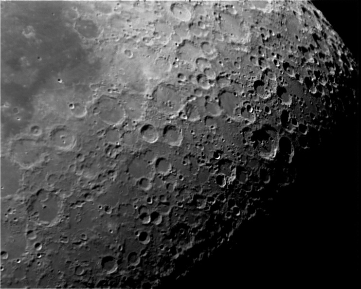 moon2_20091701_nava.jpg