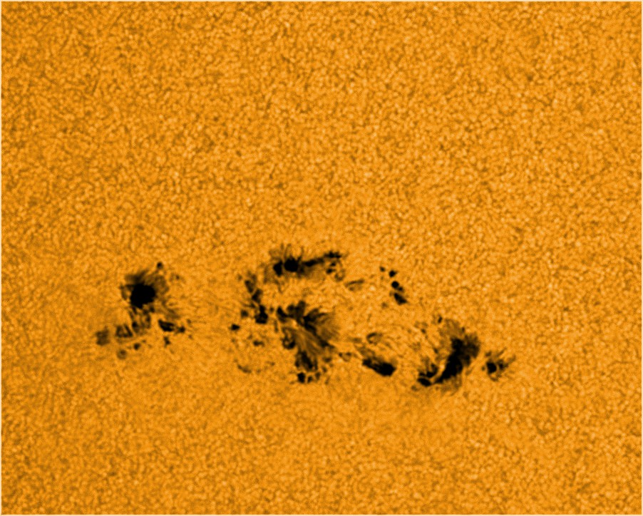 20110213 Sunspot1158 1418 TESO